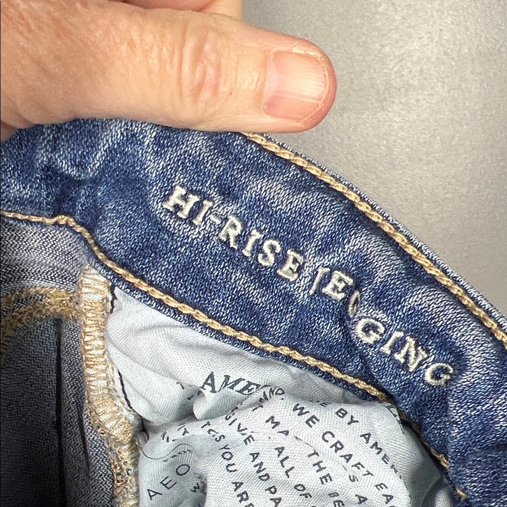 American Eagle Outfitters Ripped Skinny Jeans in Blue - Picture 8 of 9